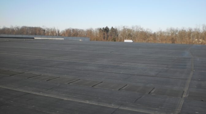 A commercial building with an EPDM roof.